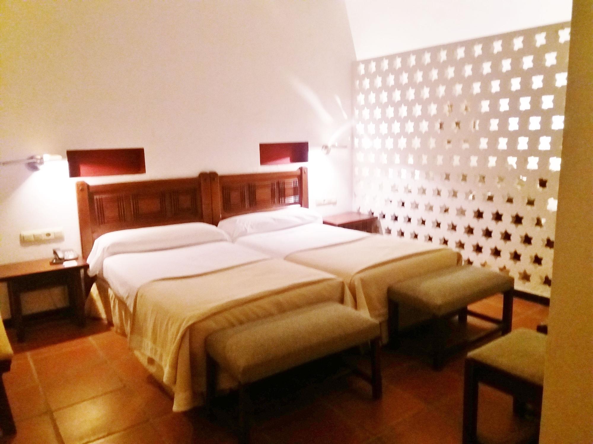 Parador De Ceuta Luaran gambar