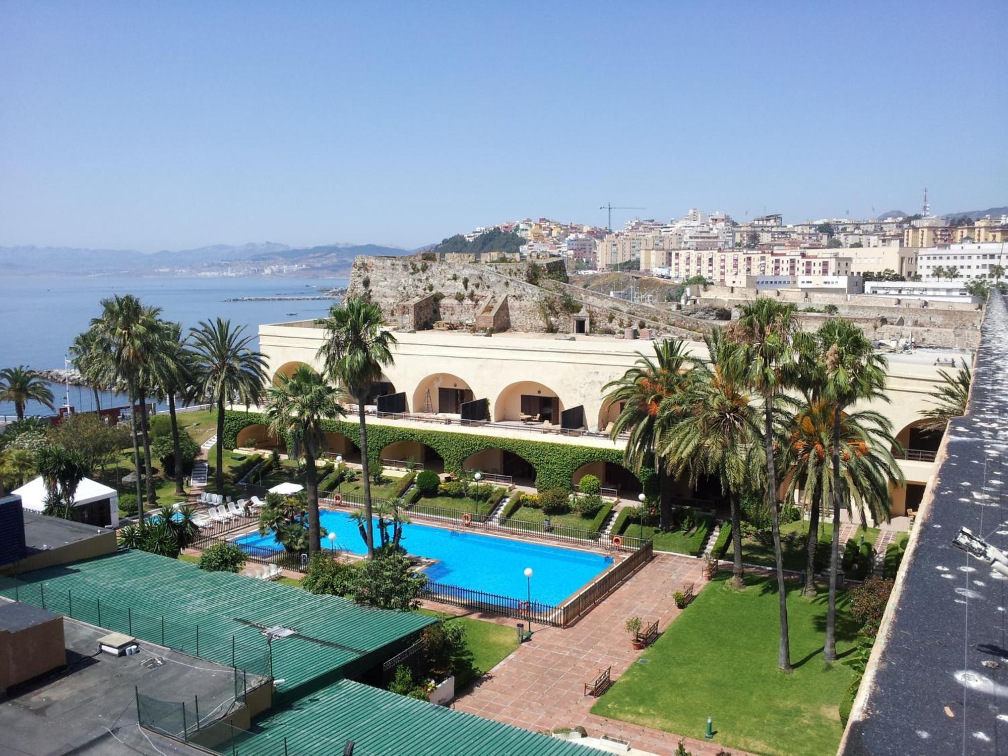Parador De Ceuta Luaran gambar